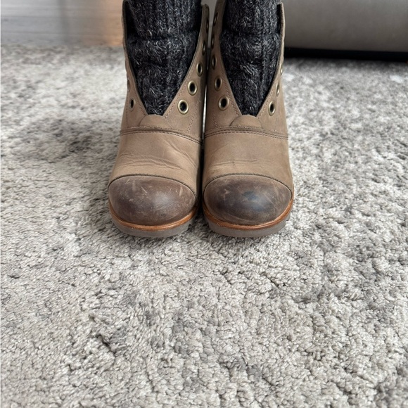 Sorel Women's Joanie Sweater Boot - Olive Black - Picture 7 of 10